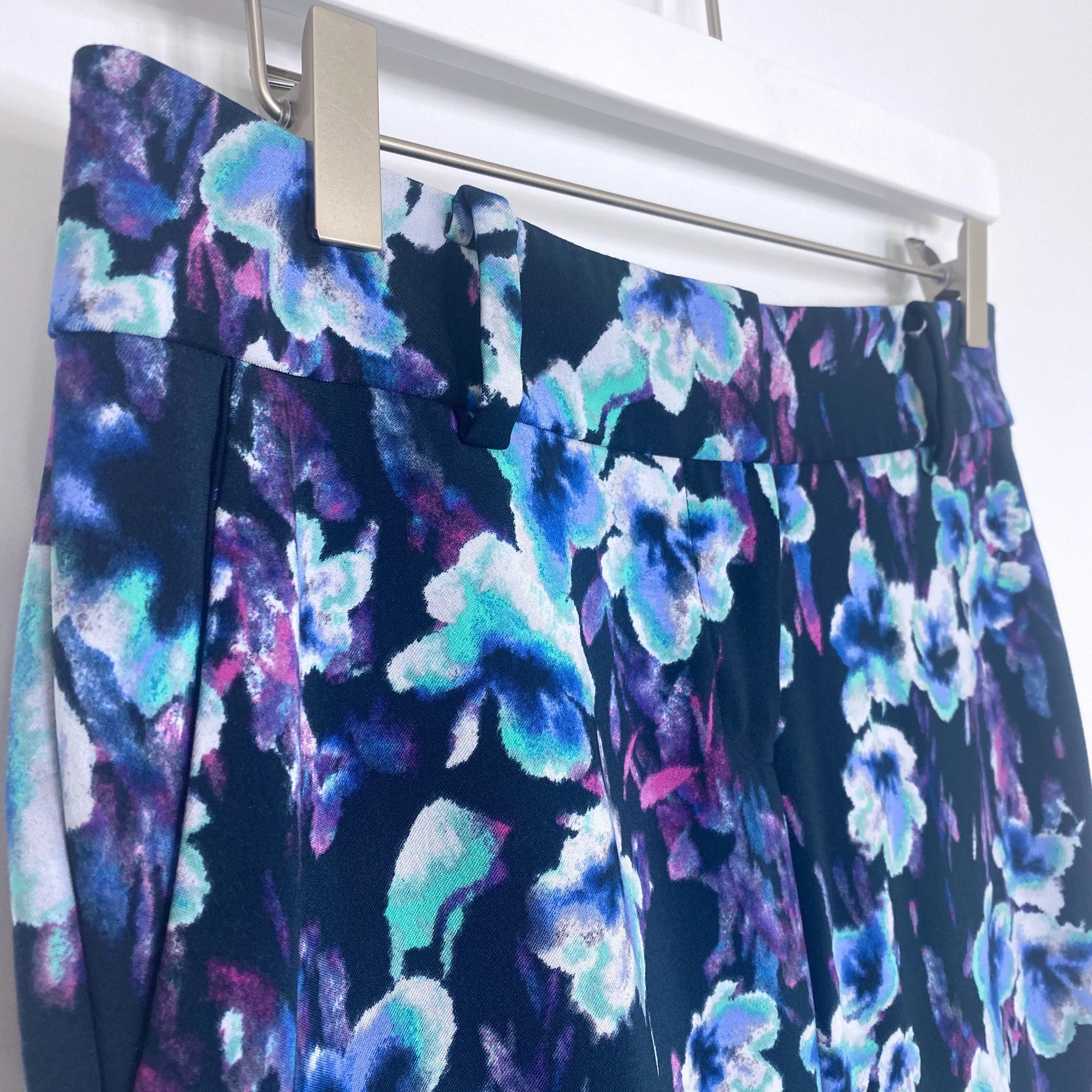 Ann Taylor Blue Multicolor Floral Slim Tapered Leg Dress Pants