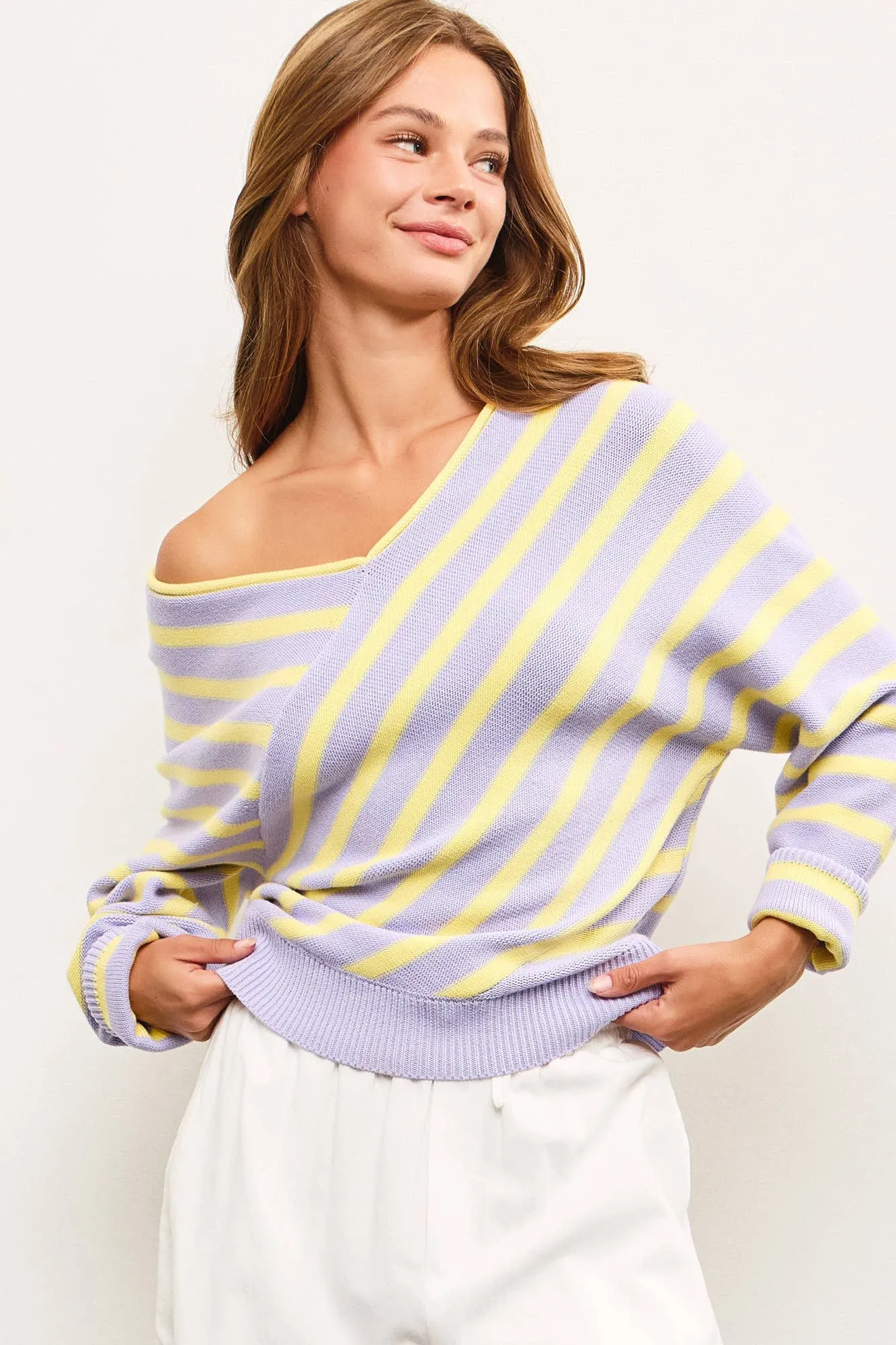 CROSS STRIPE V NECK SWEATER TOP