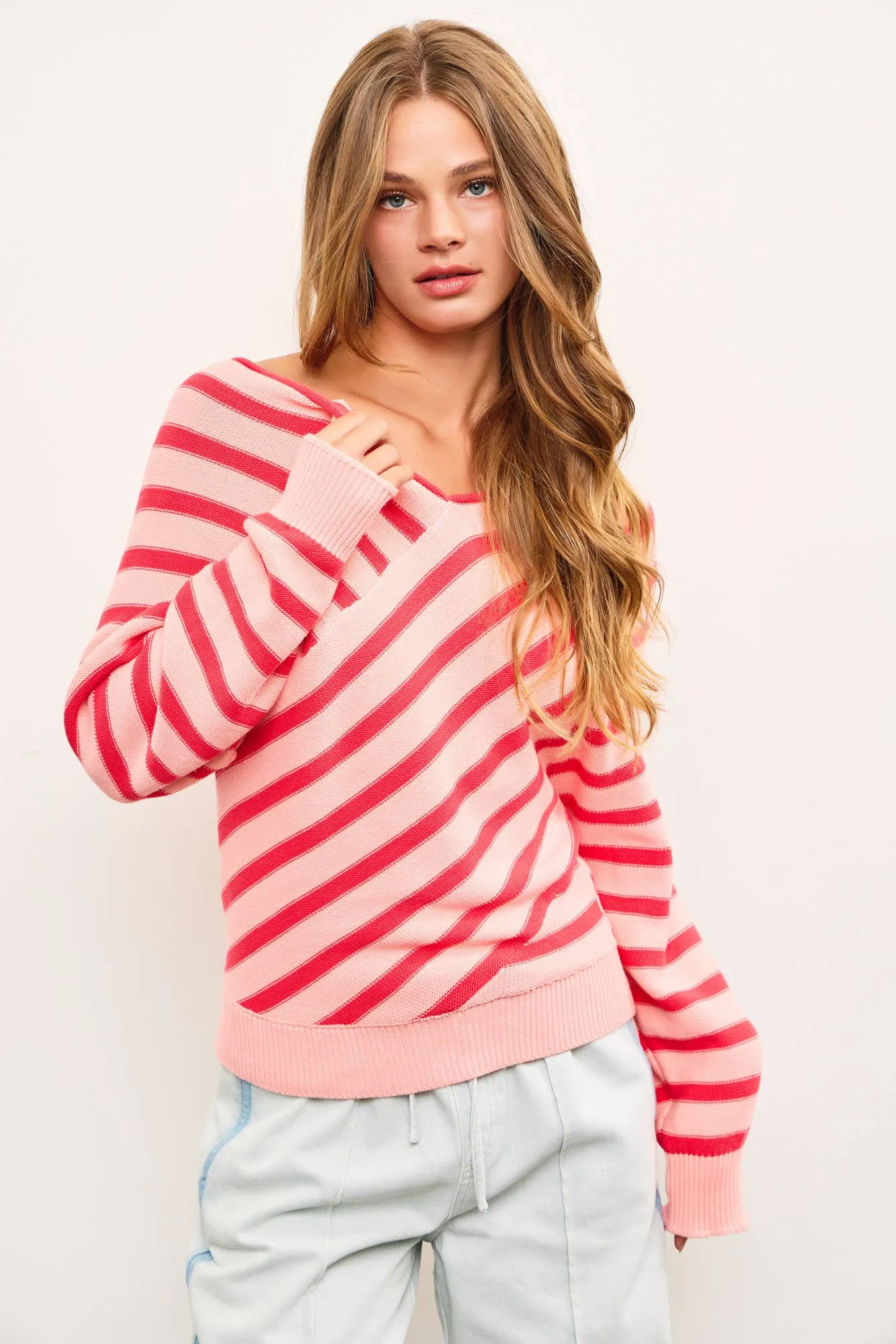 CROSS STRIPE V NECK SWEATER TOP