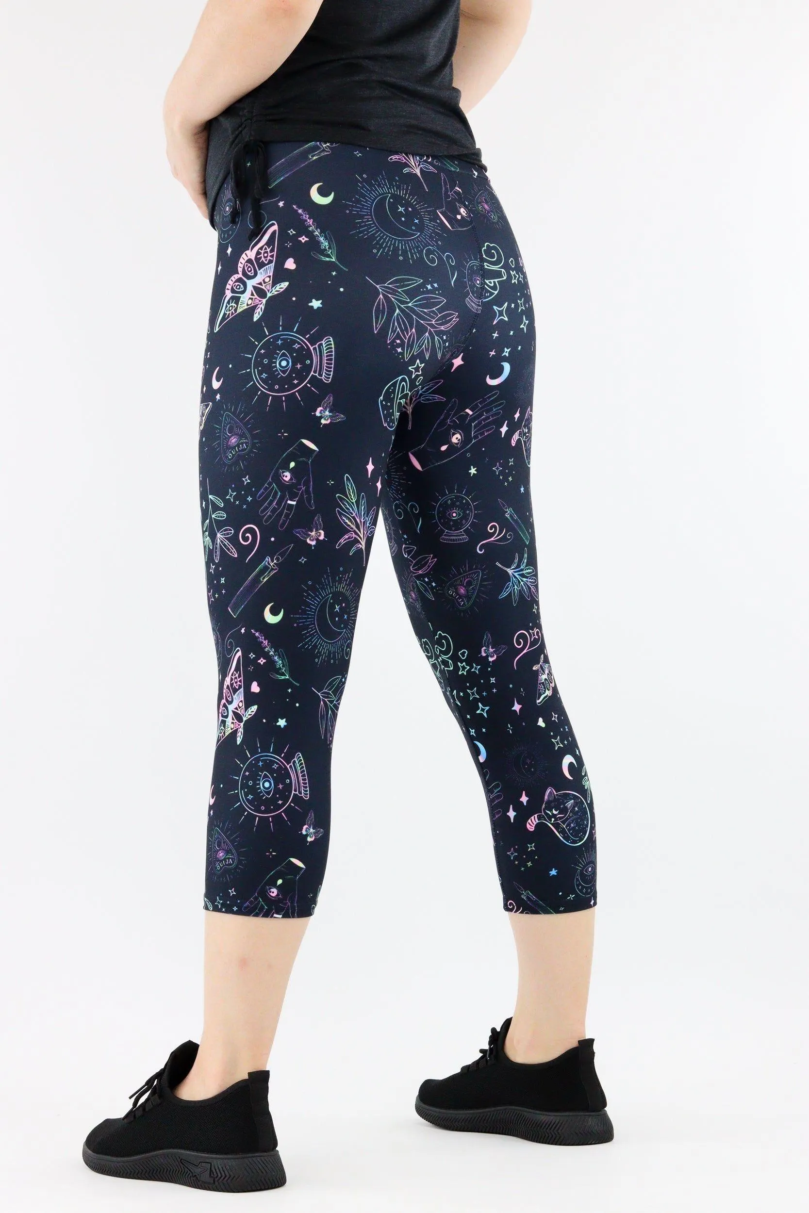 Holographic Witch - Casual Capri Leggings