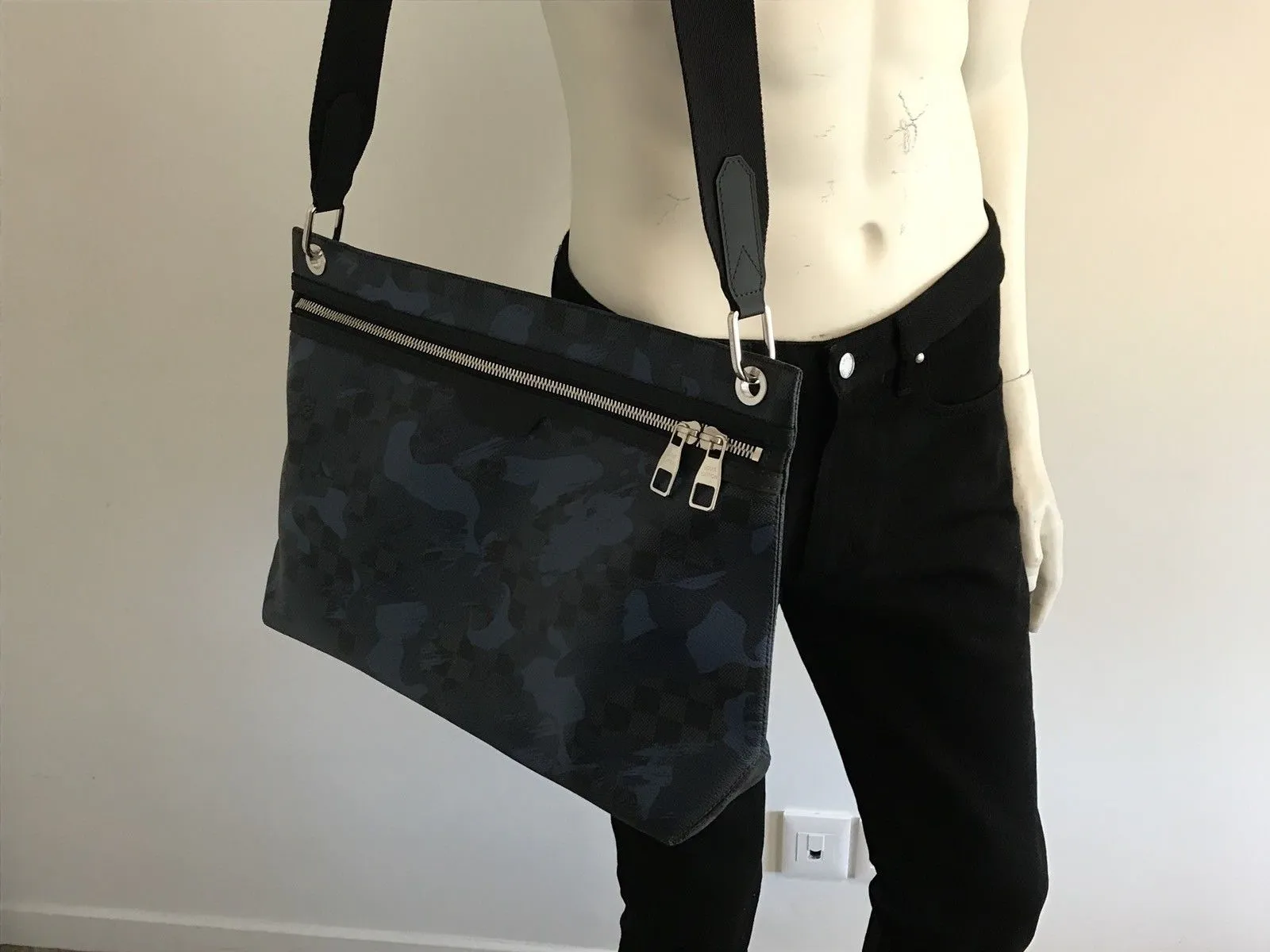 Hunter Messenger Damier Cobalt Blue Camo