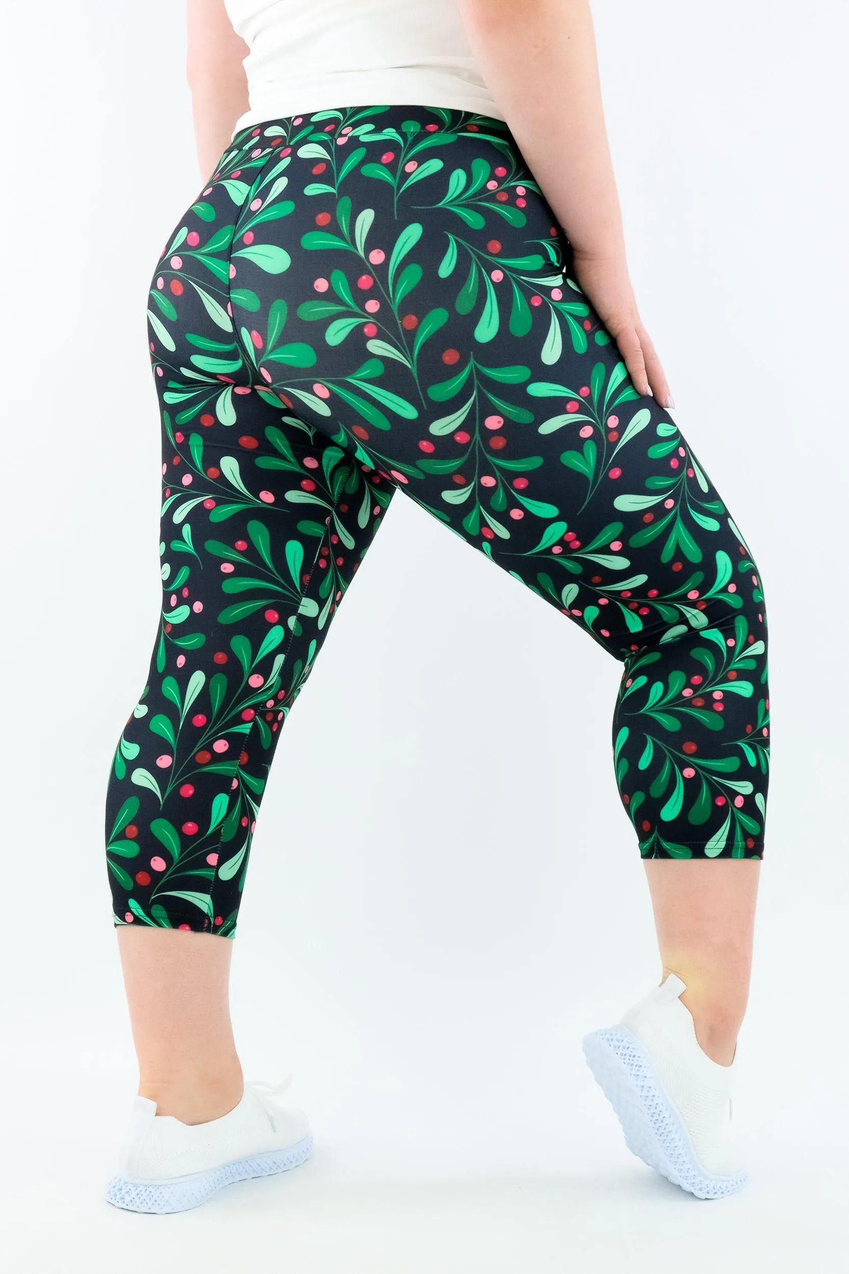Mistletoe - Casual - Capri Leggings