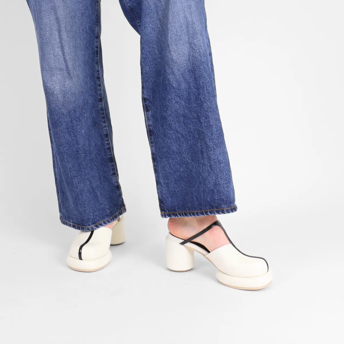 Mod T Mule White