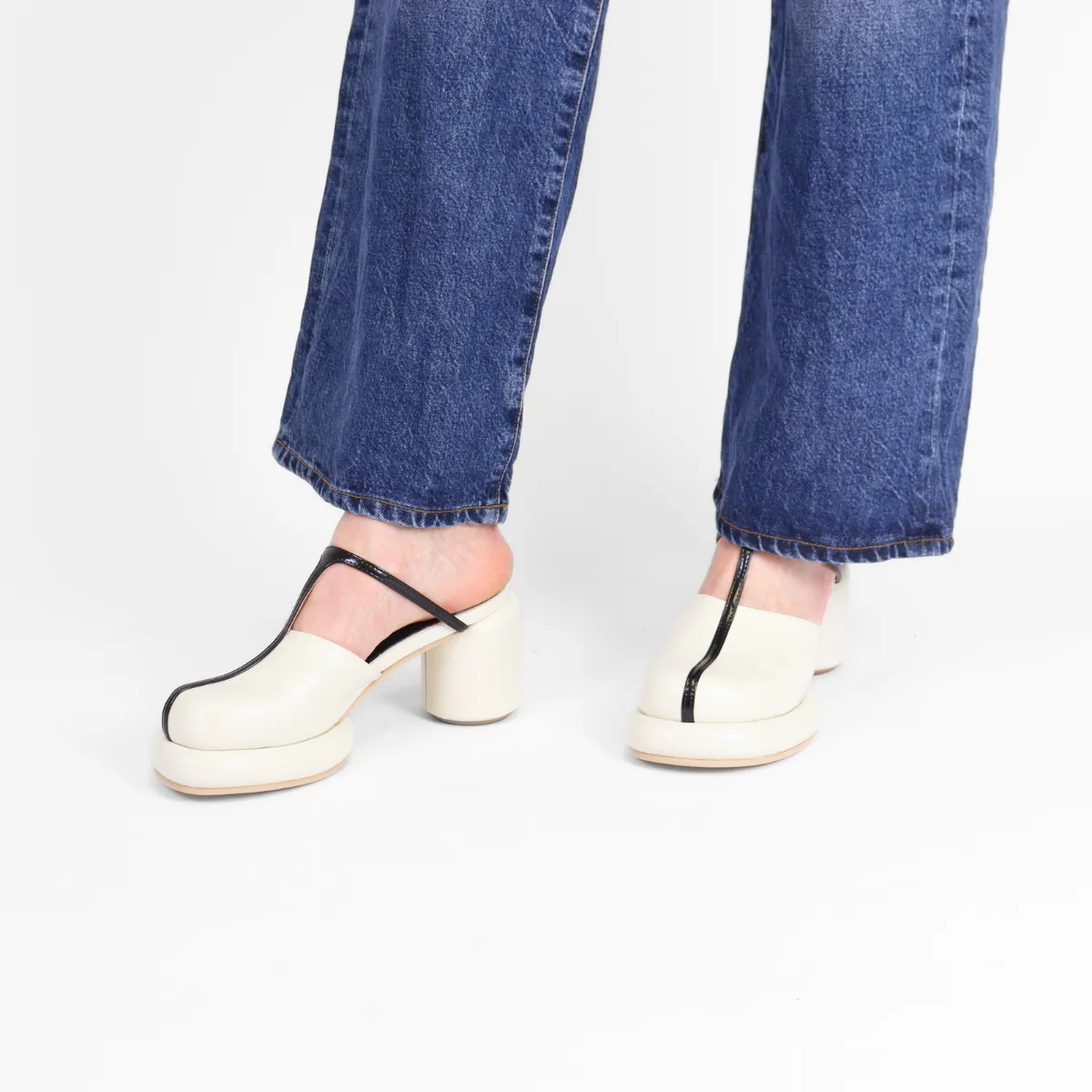 Mod T Mule White