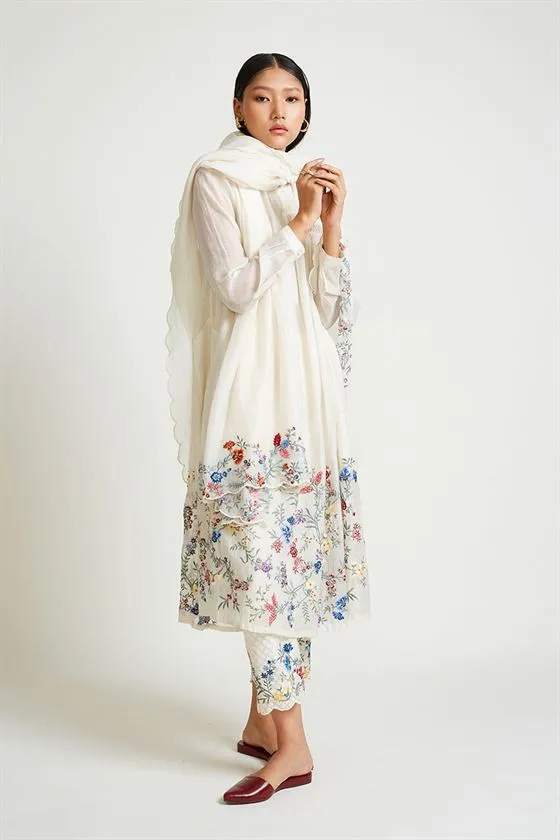 Payal Pratap   -   Rock Garden Viola Embroidered Kurta Pant Set (2pcs)