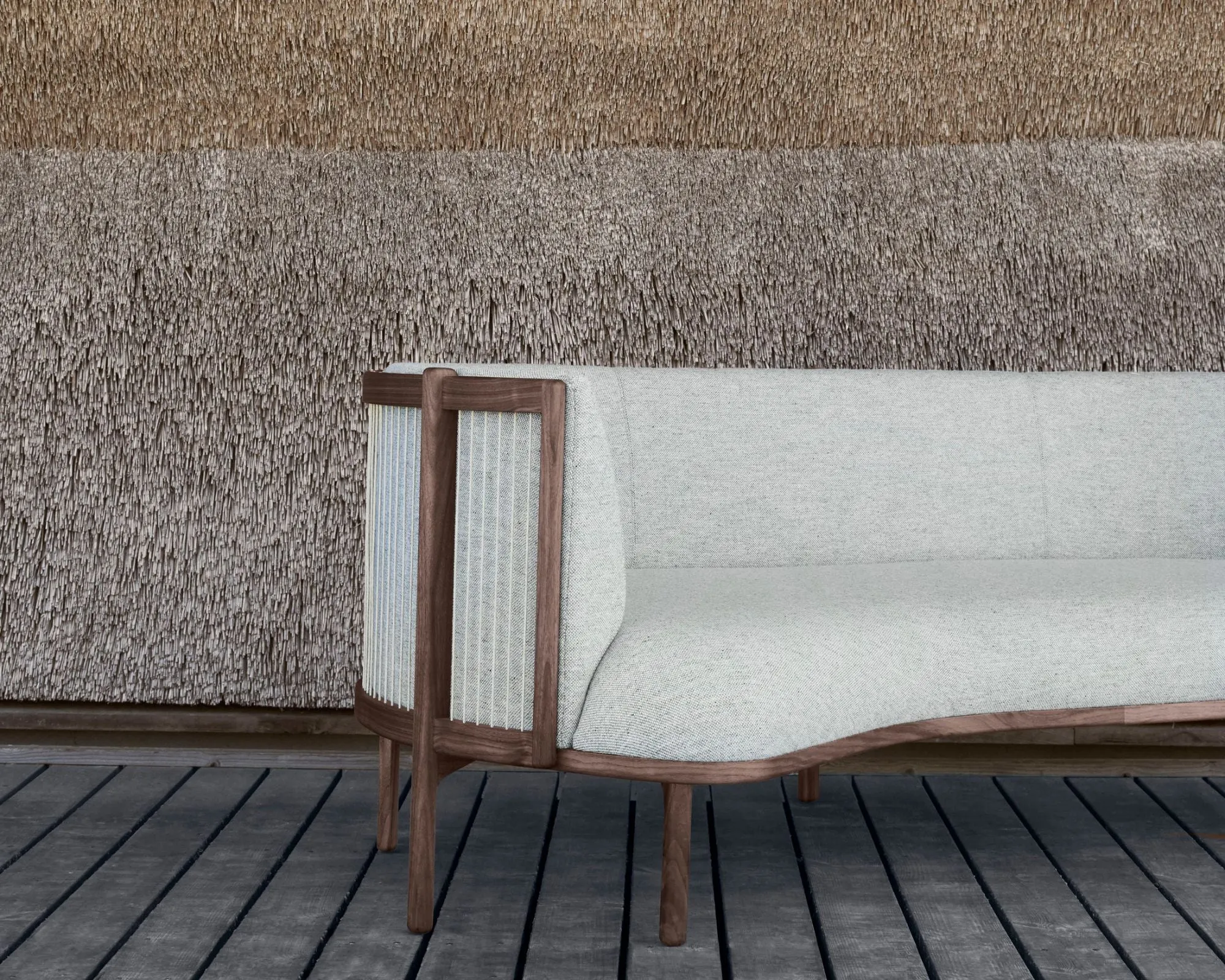 RF1903R Sideways Sofa