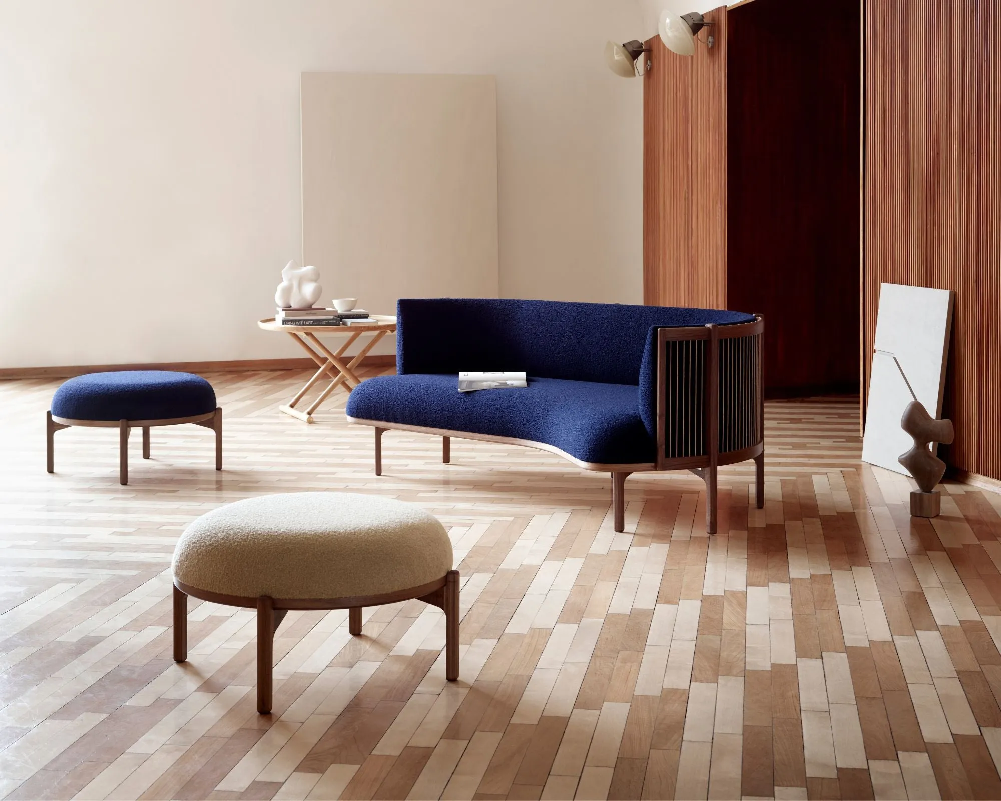 RF1903R Sideways Sofa