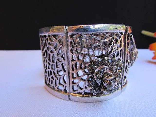 Silver Pewter Elastic Metal Bracelet Rhinestones Roses Flowers