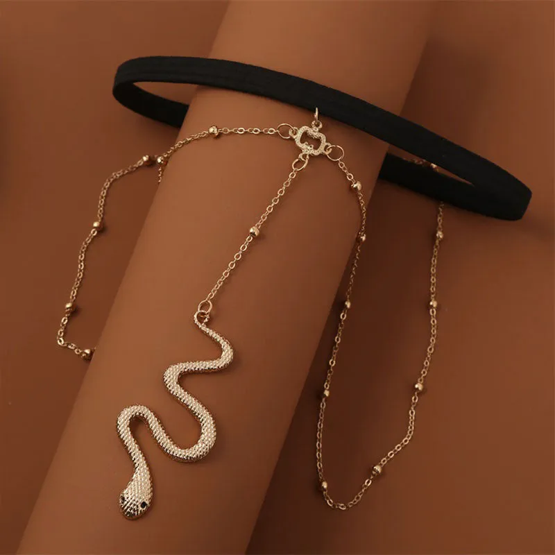 Snake Shaped Elastic Body Chain