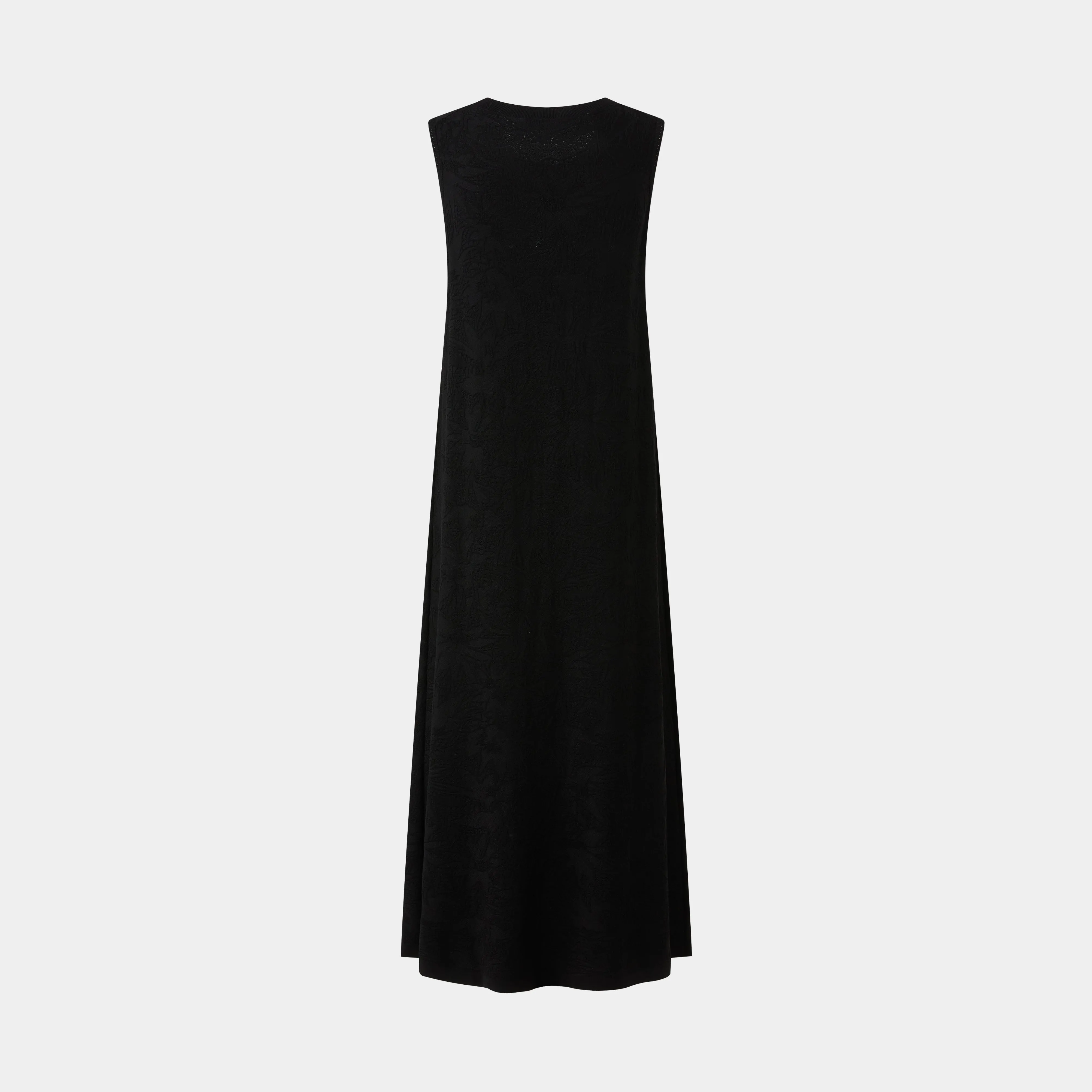 TIMELESS BLACK DRESS